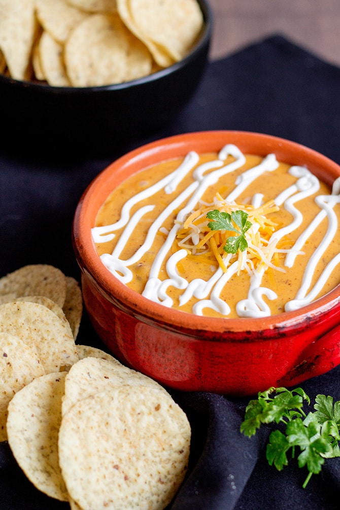 Simple Chili Cheese Dip