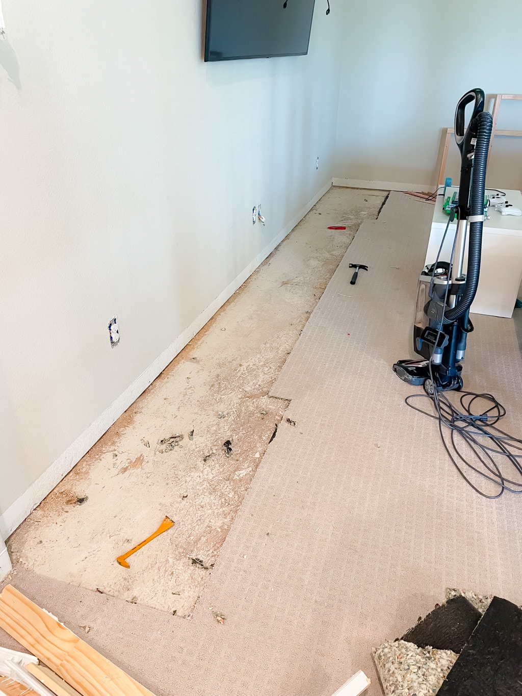 Before And After: Our Kids' Playroom Makeover 3 Before And After Our Kids Playroom Makeover 4