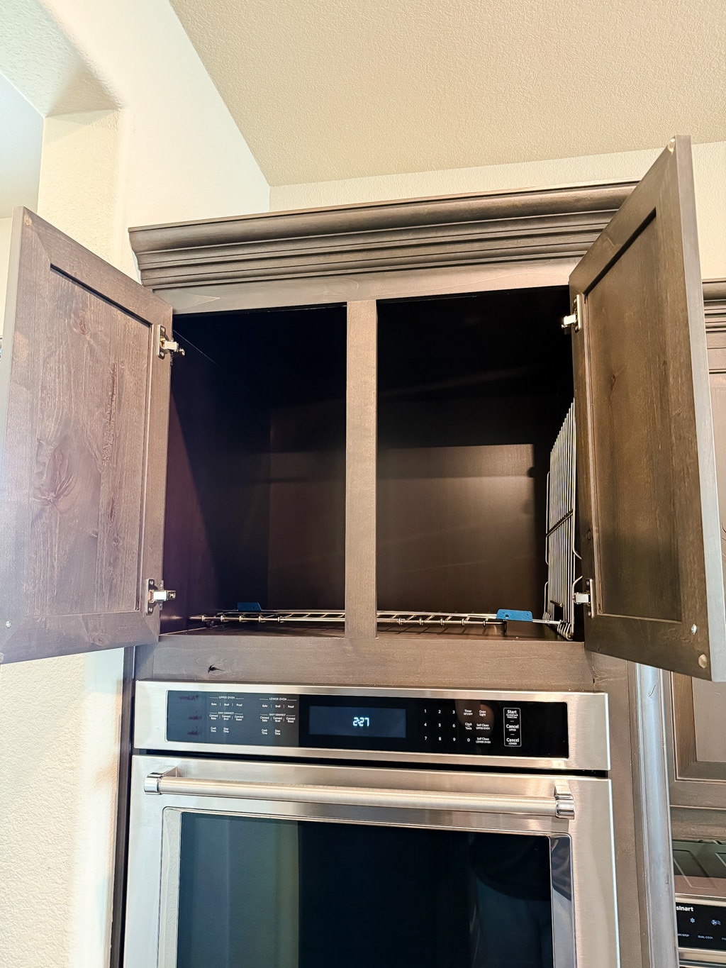 Diy Vertical Pan Storage 2 Diy Vertical Pan Storage 1