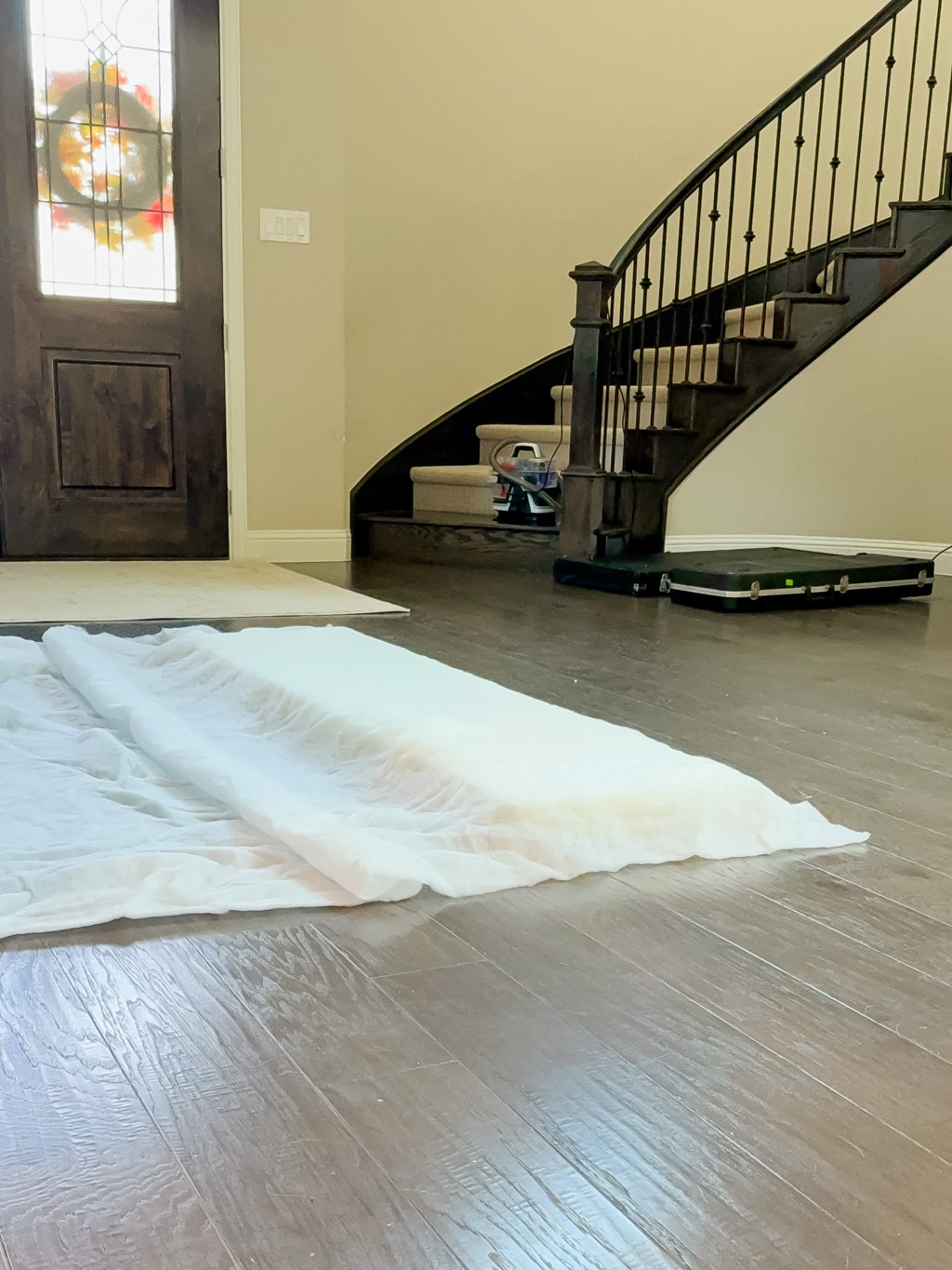 Diy Upholstered Bench: Entryway Or Bedroom 10 Diy Upholstered Bedroom Bench 10