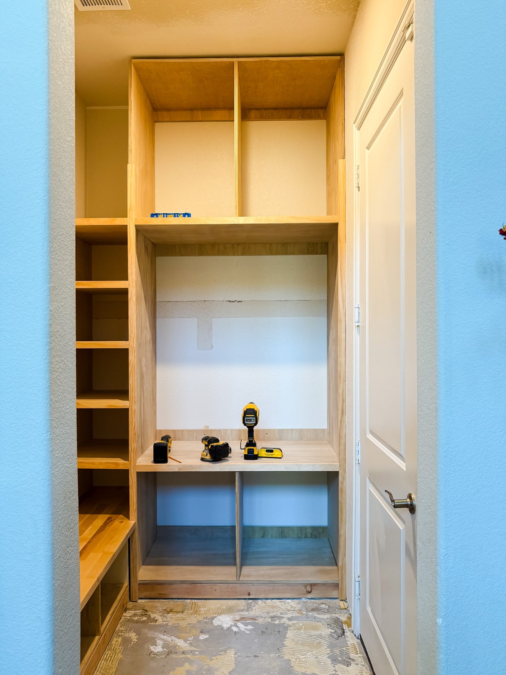 DIY Mudroom Upgrade: Custom Storage, Built-Ins, and Family Function 17 diy mudroom upgrade 16