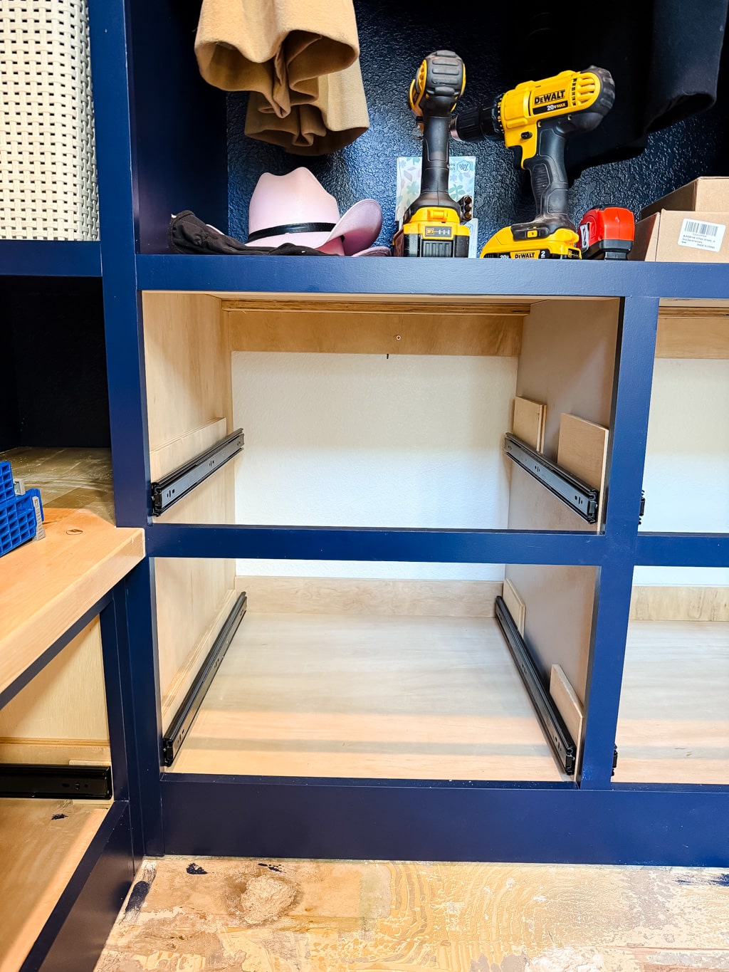 DIY Mudroom Upgrade: Custom Storage, Built-Ins, and Family Function 25 diy mudroom upgrade 24
