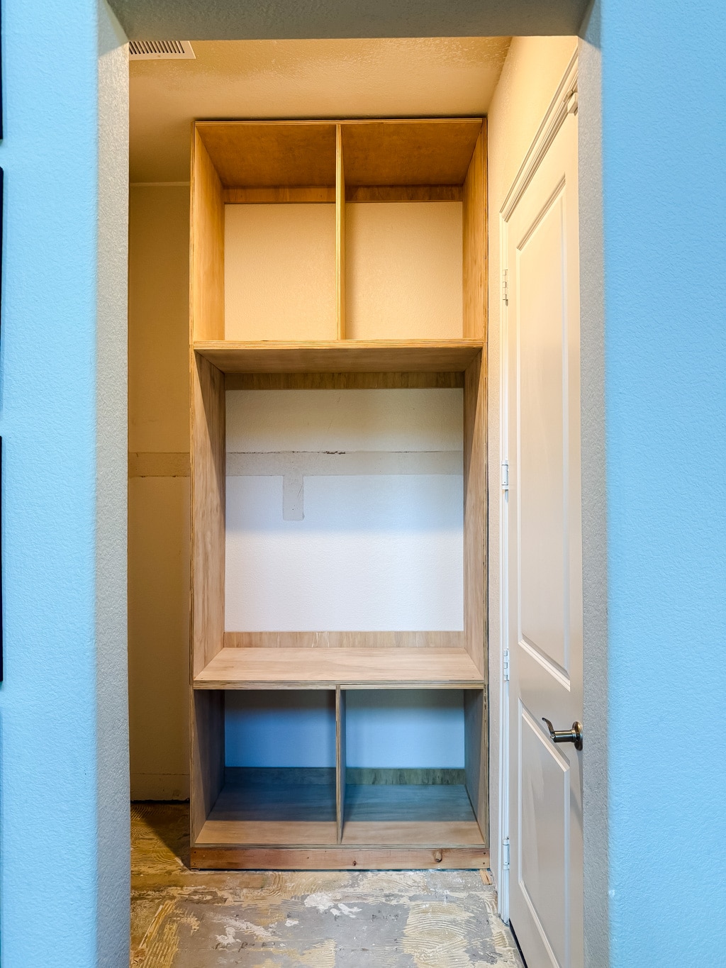 DIY Mudroom Upgrade: Custom Storage, Built-Ins, and Family Function 10 diy mudroom upgrade 9